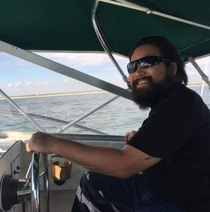 Meet your Posher, Quoc